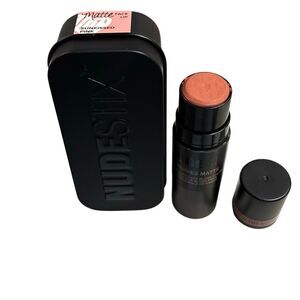 Nudestix Beach Babe Face Lip Matte Highlighter Lightly Swatched